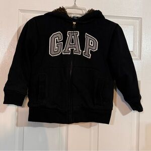 Gap Boys Fleece Logo Hoodie Full Zip Sweatshirt Size 6-7 Side Pocket Black Cozy